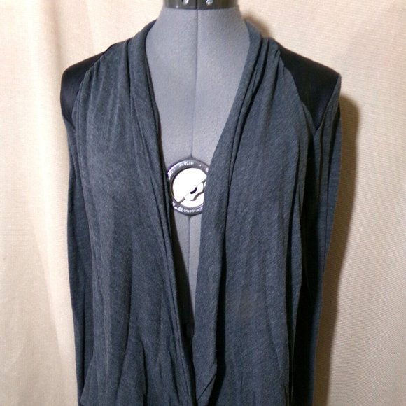 FULL TILT Cardigan Sweater XS Gray black pleather trim Open front Lightweight LS - Picture 4 of 11